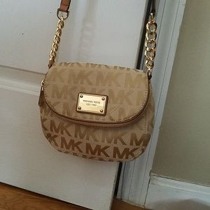 Michael kors pocketbook